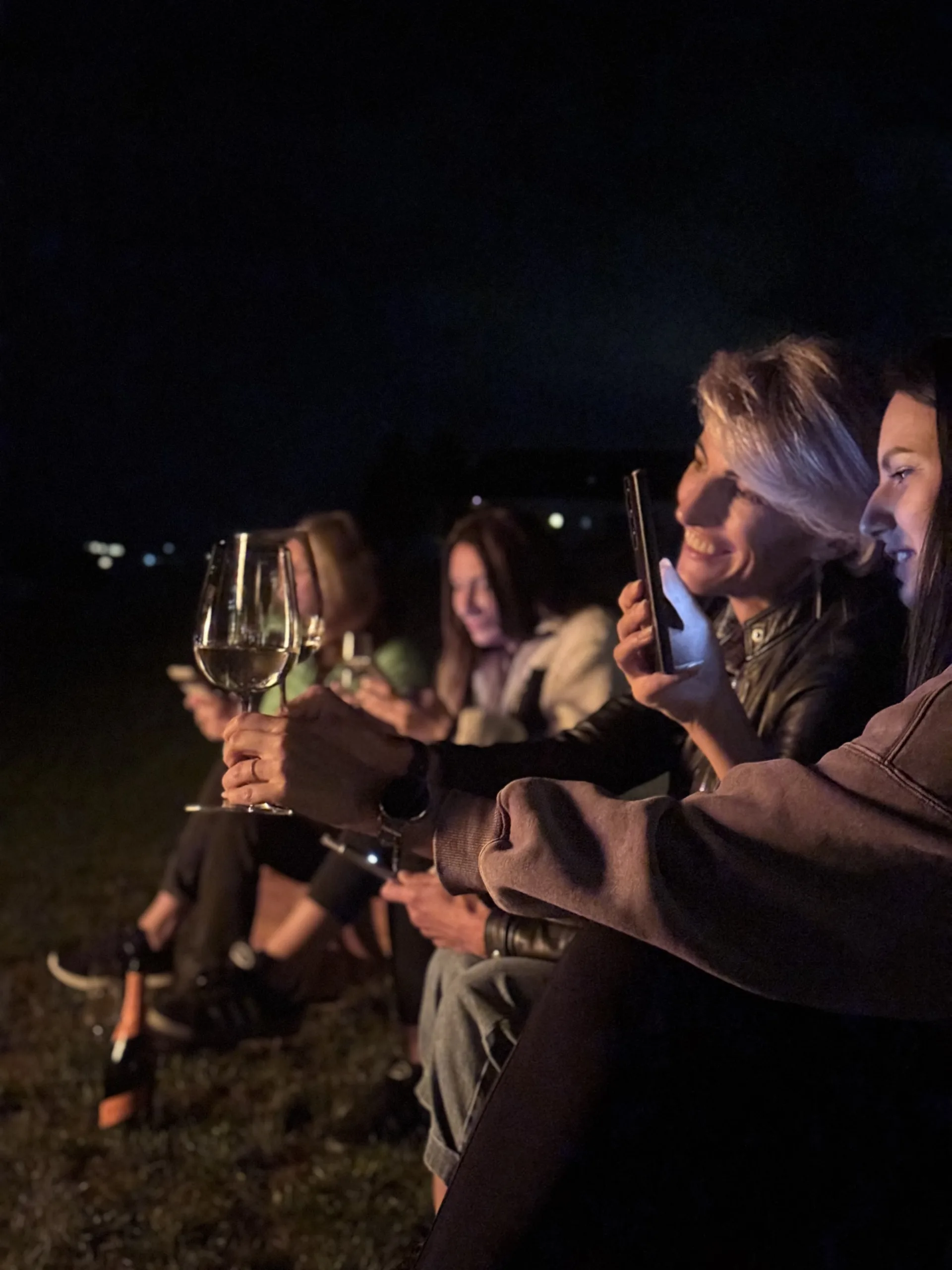 Girls Ride Out | Hai în taberele Girls Ride Out din Brașov: enduro pentru femei, natură, libertate, cazare premium și experiențe care îți resetează mintea și corpul.